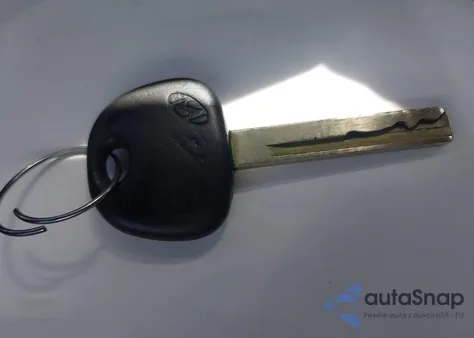 2017 Hyundai Veloster from USA, damaged, VIN KMHTC6ADXHU307992